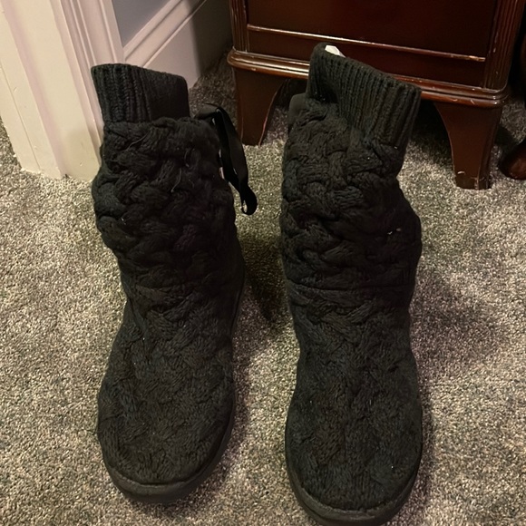 Black Sweater Uggs - Picture 1 of 5